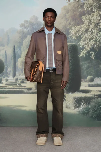 Look 3